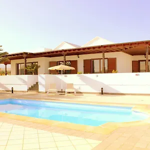 https://villa-dorada-puerto-calero.puertodelcarmen-hotels.org