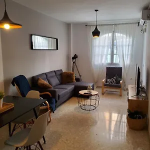 https://apartamento-con-parking-gratis-en-el-centro-de-malaga.1costadelsol.com